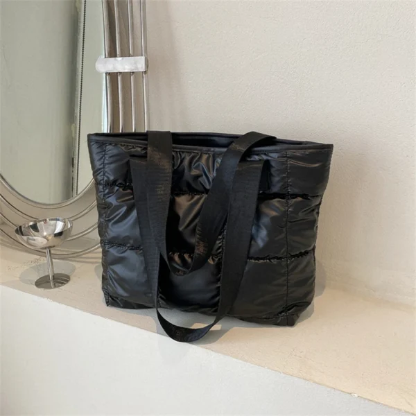 Stylish Fashion Ladies Tote Handbag - Large Capacity and Versatile Design Travel - Image 2